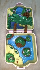 Vintage Pokemon TOMY 1997 Polly Pocket Seafoam Islands Mini Playset Toy