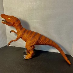 Toys R Us Velociraptor Dinosaur 18” Figure Soft Plastic Rubber 2014