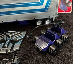 G1 1984 OPTIMUS PRIME • T4 STAMP COMPLETE w/BOX ART • VINTAGE G1 TRANSFORMERS