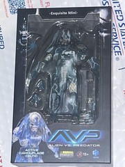 Hiya Toys ACTIVE CAMOUFLAGE CELTIC AVP Exquisite Mini Predator Action Figure NEW