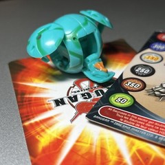 Bakugan Saurus 250g Green Ventus B1 Classic Battle Brawlers Plus Card