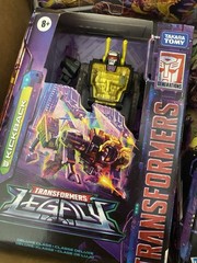 Lot Of 5 Transformers Toys Legacy United Kingdom MIB Kickback Buzzsaw Skullgrin