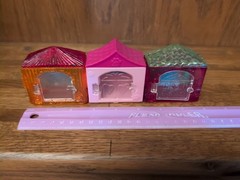 Puppy In My Pocket Lot – 3 Dog Houses & 3 Flocked Puppy Figures 2007 MEG