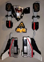 Power Rangers In Space Megaranger DX Delta Mega Megazord Bandai Parts Lot Pieces