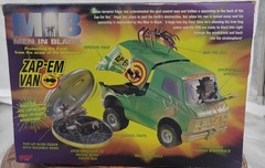 Galoob 1997 Vintage Men in Black ZAP-EM Van w/ Alien Spaceship & Van Toy