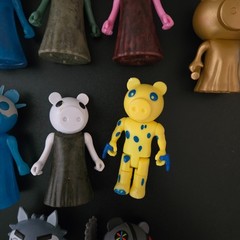 Roblox Piggy Lot Phatmojo Action Figure Mixed Series Dinopiggy Robby Willow