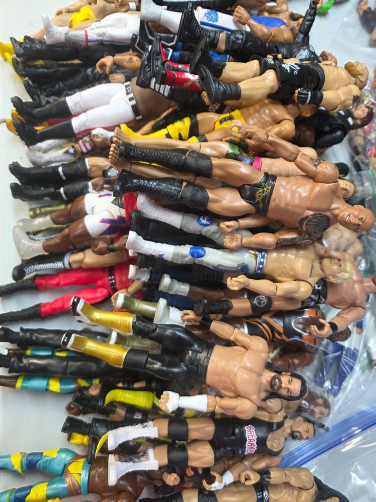 WWE Basic Series Wrestling Action Figure Mattel Hart RVD Mankind Fatu Breaker