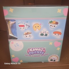 One Case Of 24 Pieces Kawaii Critterz Flocked Sushi & Ramen Collection Blind Bag