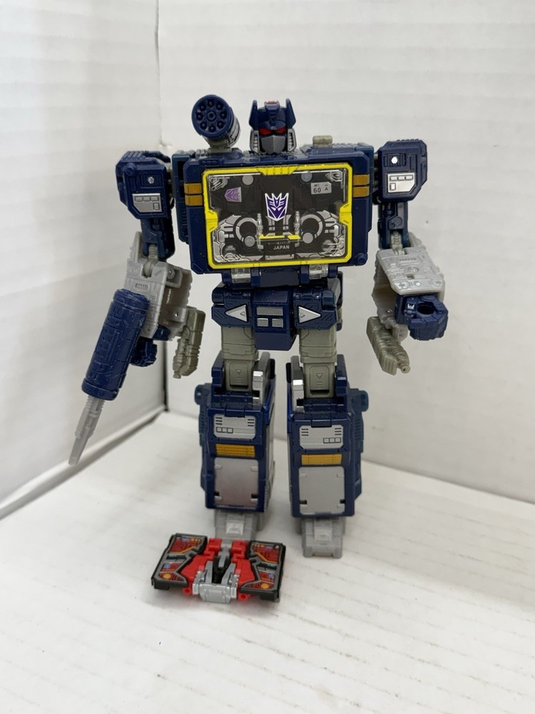 Transformers War for Cybertron Trilogy Netflix SoundWave Loose