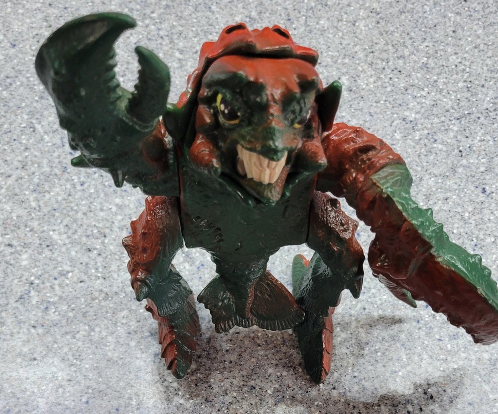 VINTAGE “STREET SHARK SLOBSTER” FIGURE NR
