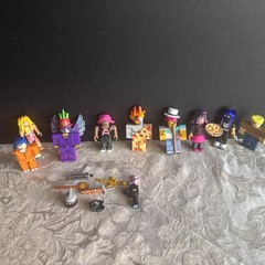 R0BL0X Toys Action Figures Lot Of 9 Celebrity Collection Pack w/ Accessories