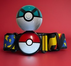 Pokemon Poke Ball Belt Blue Yellow 2018 Toy Adjustable Strap Nintendo Pikachu