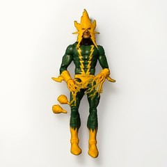 Marvel Legends Electro Retro Wave Loose Spiderman 6″ Complete Loose