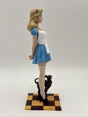 Femme Fatales Alice Figure Diamond Select Alice in Wonderland 2011 New Sealed