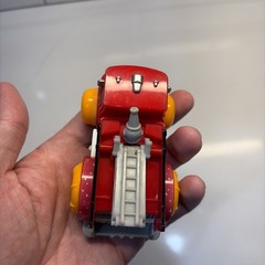Disney Pixar CARS Hydro Wheels Red Deluxe Pull Back Race On Water Fire Truck