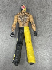 2010 WWE Rey Mysterio Mattel 6″ Wrestling Action Figure Yellow / Black