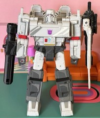 Walmart Transformers 35th Special Edition War For Cybertron WFC-S66 Megatron