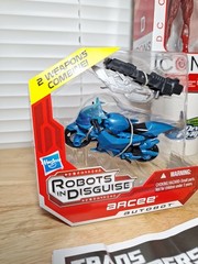 Transformers Prime Robots In Disguise Deluxe Class Autobot Arcee Figure New