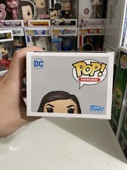 Talia Al Ghul Pop 475 – Batman Funko Pop! – 2023 Summer Conv – Vaulted+Protector