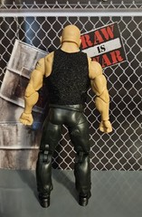 WWE MONDAY NIGHT WARS SERIES 12 GOLDBERG