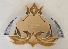 League of Legends #22 Lux Unlocked RETIRED Figure Statue Riot Luxanna Crownguard