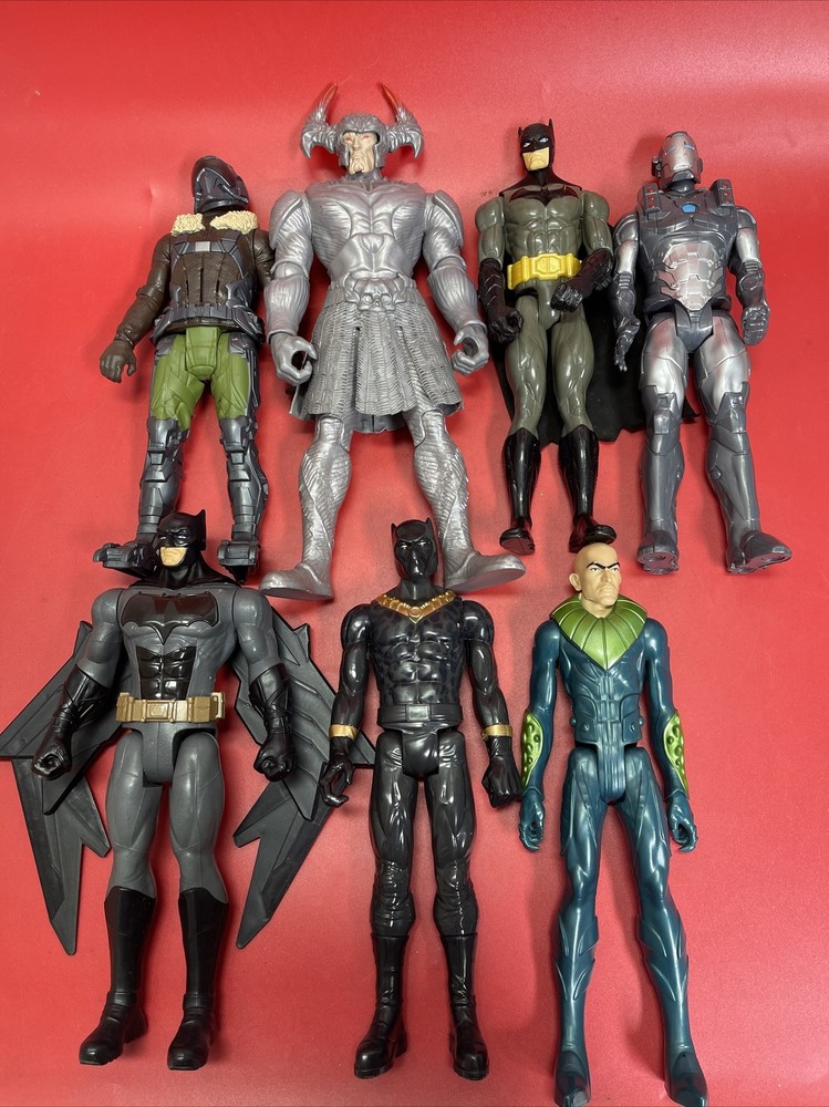 Figures 12″, Mixed Lot 7