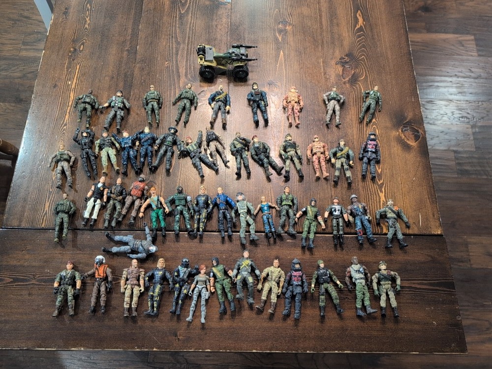 Toy Army Soldier Lot Gi Joe, Other Action Figures, Large Lot, 52 Soldiers