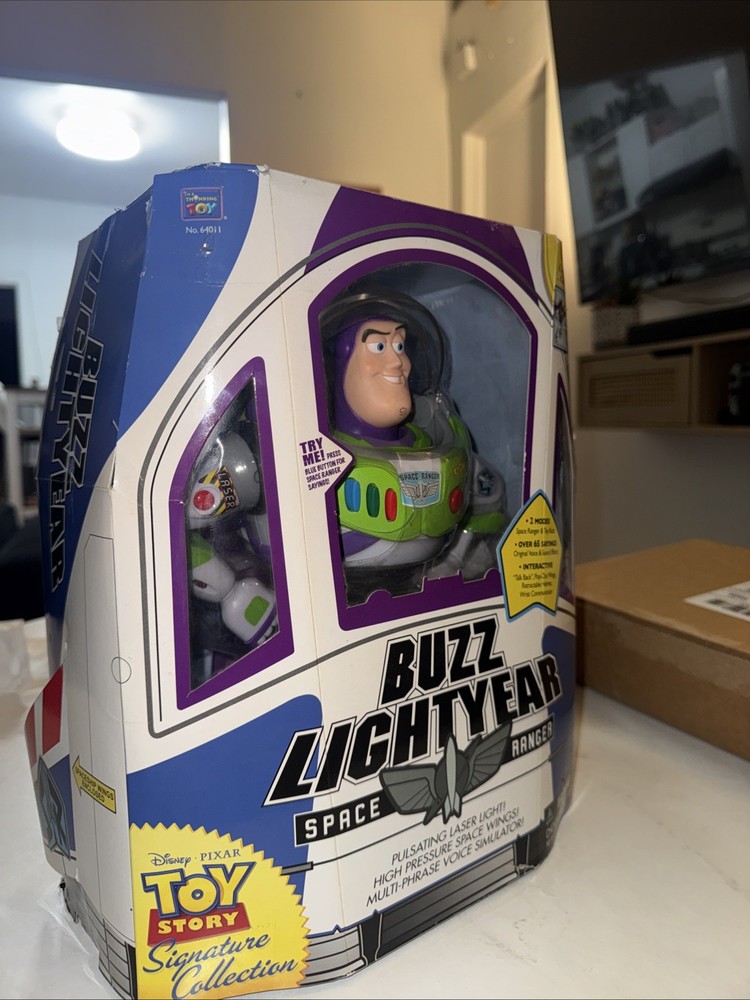 TOY STORY THINKWAY SIGNATURE COLLECTION BUZZ LIGHTYEAR WITH LIGHTS & SOUND