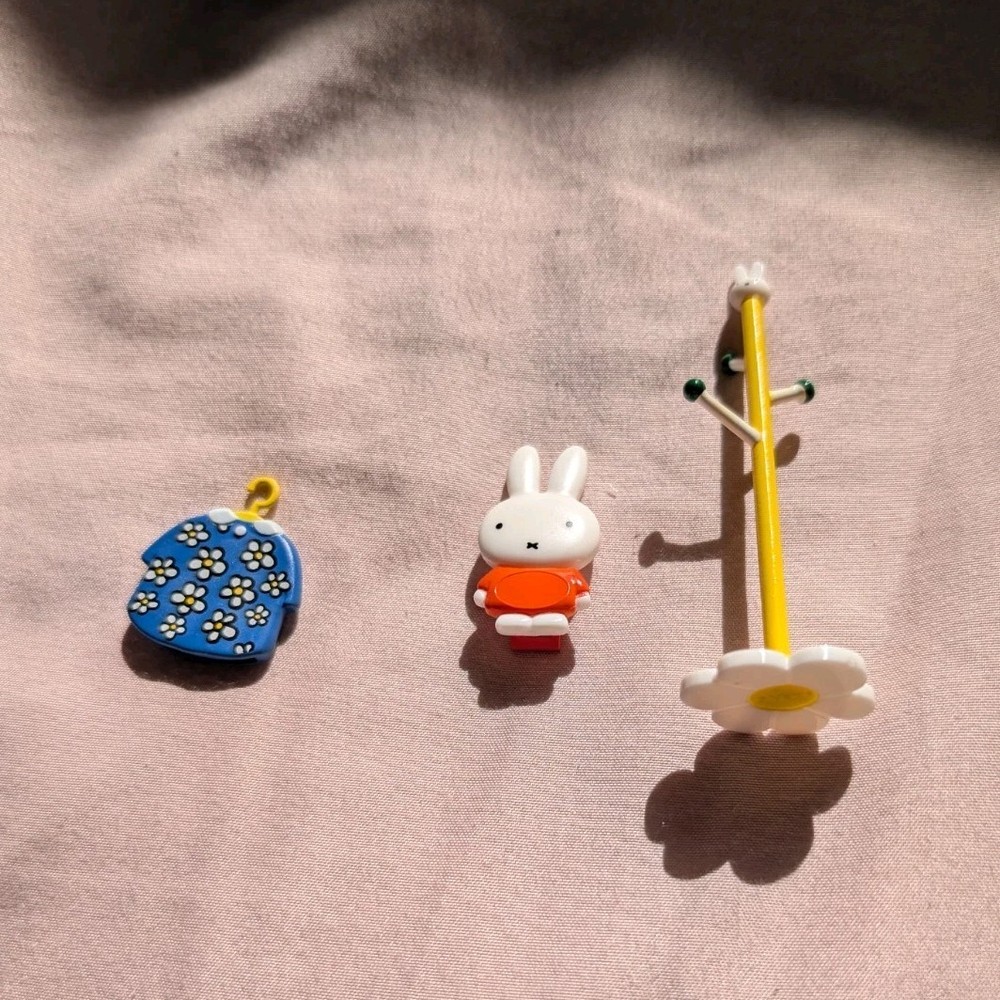 Mercis Miffy Rabbit Mini Figure Set w/ Clothing Outfit & Stand, Multicolor