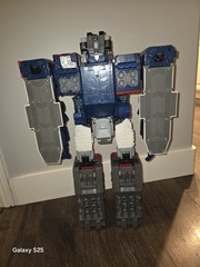 Transformers Titan Returns Fortress Maximus Action Figure