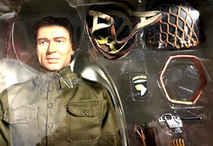 1/6 DRAGON FIGURE LT. SUMMERS PLATOON LEADER WWII 1944 NORMANY 101ST AIRBORNE