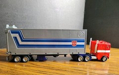Vintage 1984 Hasbro TRANSFORMERS G1 Optimus Prime MIB Figure GENERATION ONE READ