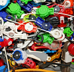 Beyblade Burst Metal LOT OF 10 Random Takara Tomy Hasbro + Rip Launcher -Genuine