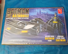 AMT Plastic Model Kit 89 Batmobile with Batman scale 1/25