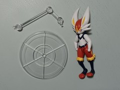 Pokémon Pokemon Select Series – Cinderace Limited Edition 6″ Action Figure Used