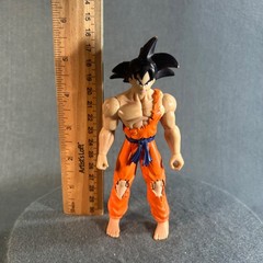 Dragon Ball Z Battle Damaged Barefoot Goku Action Figure 2003 Jakks Pacific DBZ