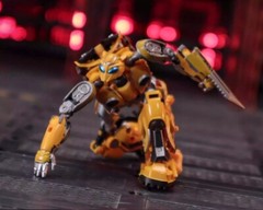 New In Stock Bumblebee Autobot RT DT-01 Deformabl Robot Action Figure Mini Toys