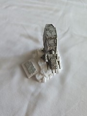 STAR WARS SAGA | Hasbro Die Cast Titanium Series Original AT-AT w/STAND