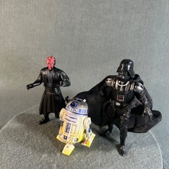 Star Wars Darth Maul Vader R2-D2 3.75 Inch Action Figure Hasbro