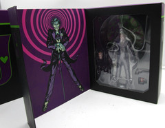 Mezco One:12 DC THE JOKER- new