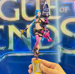 Official League of Legends LOLCMGE Jinx Model FIGURES In Stock