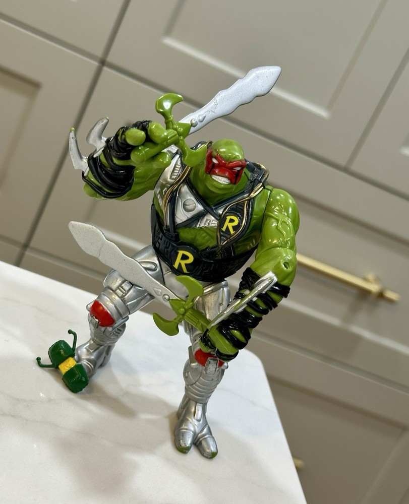 TMNT Jim Lee’s Raphael Raph Ninja Turtle Figure + Extras 1995 Playmates *Damaged