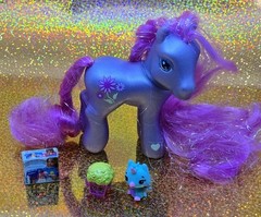 My Little Pony Petal Blossom G3 Super Long Pink Tinsel Hair VTG 2002 Hasbro