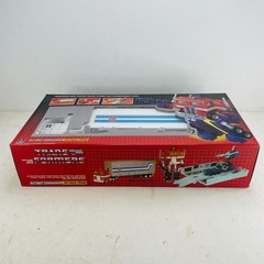 Transformers G1 White Optimus Prime Transforming Toy Figure K.O.Version NEW BOX