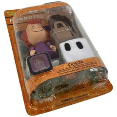 Peanuts It’s The Great Pumpkin Charlie Brown Frieda Figure Memory Lane Sealed