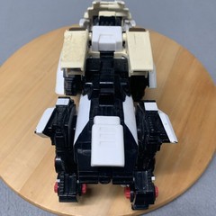 Tomy Zoids WHITE LIGER ZERO Robot Figure 2002 HASBRO Incomplete