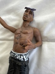 TUPAC SHAKUR FIGURE RARE 8” INCH All ENTERTAINMENT SERIES 1