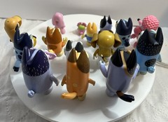 Bluey – Friends & Family Figures, Car, Furniture And Accessories Lot