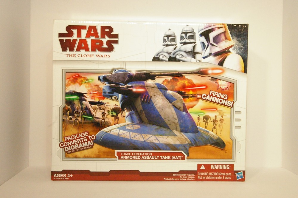 Star Wars The Clone Wars Trade Federation Armored Assault Tank AAT sealed 3.75