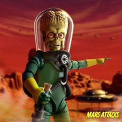ULTIMATES! Mars Attacks Martian The Invasion Begins – 7″ Mars Attacks Action …